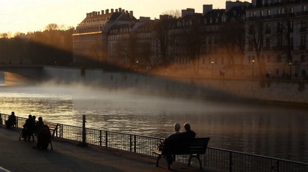 Top formations en hypnose à Paris : guide pour aspirants praticiens